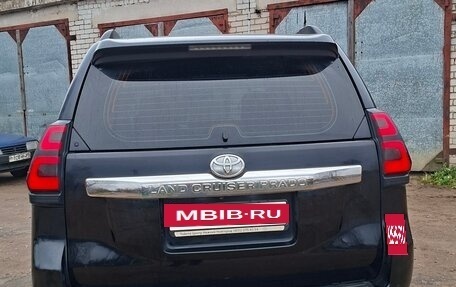 Toyota Land Cruiser Prado 150 рестайлинг 2, 2014 год, 3 050 000 рублей, 9 фотография