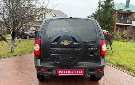 Chevrolet Niva I рестайлинг, 2010 год, 270 000 рублей, 5 фотография