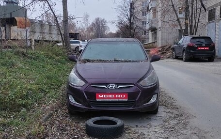 Hyundai Solaris II рестайлинг, 2011 год, 560 000 рублей, 1 фотография