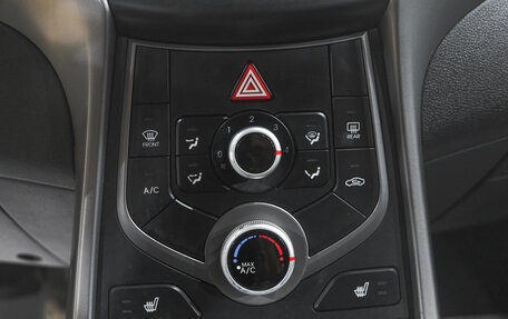 Hyundai Elantra V, 2015 год, 1 279 000 рублей, 18 фотография