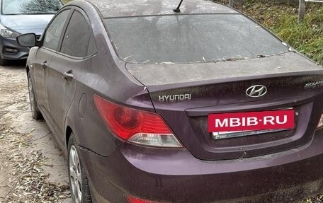 Hyundai Solaris II рестайлинг, 2011 год, 560 000 рублей, 3 фотография