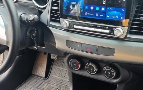 Mitsubishi Lancer IX, 2013 год, 1 250 000 рублей, 13 фотография