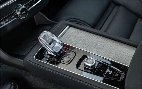 Volvo XC90 II рестайлинг, 2025 год, 15 300 000 рублей, 20 фотография