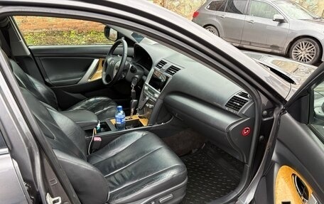 Toyota Camry, 2007 год, 980 000 рублей, 10 фотография