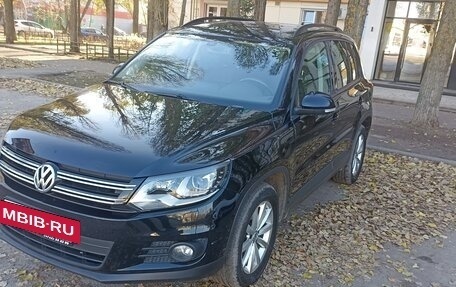 Volkswagen Tiguan I, 2015 год, 1 530 000 рублей, 2 фотография