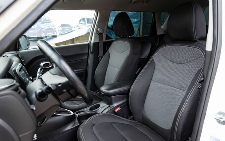 KIA Soul II рестайлинг, 2018 год, 1 549 900 рублей, 25 фотография