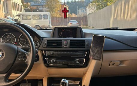 BMW 3 серия, 2017 год, 1 350 000 рублей, 9 фотография