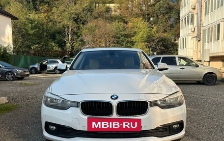 BMW 3 серия, 2017 год, 1 350 000 рублей, 3 фотография