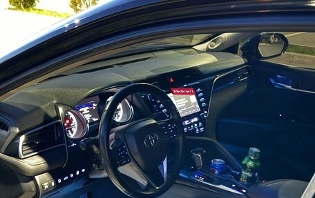 Toyota Camry, 2018 год, 2 650 000 рублей, 3 фотография