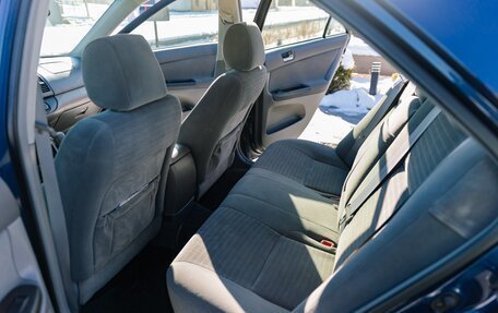 Toyota Camry V40, 2004 год, 1 800 000 рублей, 21 фотография