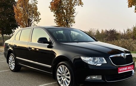 Skoda Superb III рестайлинг, 2010 год, 1 050 000 рублей, 1 фотография