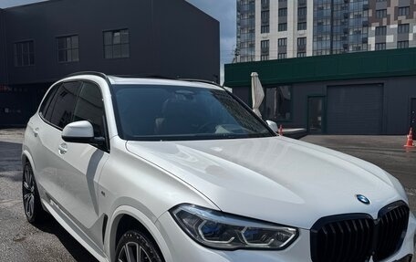 BMW X5, 2019 год, 6 700 000 рублей, 3 фотография