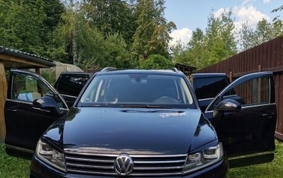 Volkswagen Touareg III, 2015 год, 2 400 000 рублей, 1 фотография