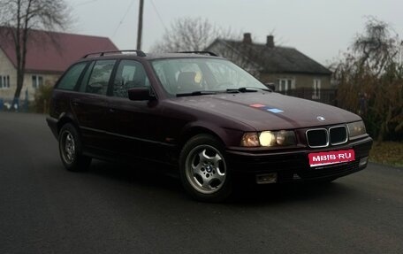 BMW 3 серия, 1996 год, 300 000 рублей, 1 фотография