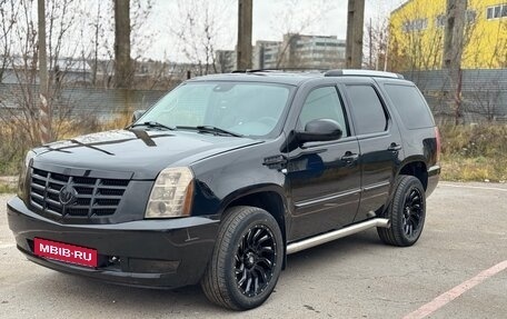 Cadillac Escalade III, 2007 год, 1 250 000 рублей, 2 фотография