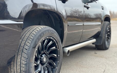 Cadillac Escalade III, 2007 год, 1 250 000 рублей, 11 фотография