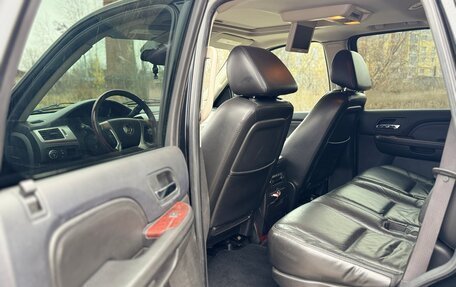 Cadillac Escalade III, 2007 год, 1 250 000 рублей, 14 фотография