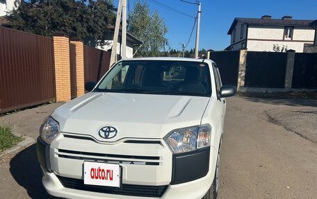 Toyota Probox I, 2020 год, 1 570 000 рублей, 2 фотография