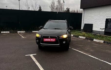 Mitsubishi Outlander III рестайлинг 3, 2011 год, 1 100 000 рублей, 1 фотография