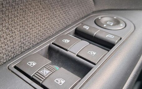 Opel Zafira B, 2007 год, 345 000 рублей, 18 фотография