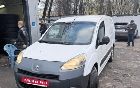 Peugeot Partner II рестайлинг 2, 2012 год, 550 000 рублей, 2 фотография