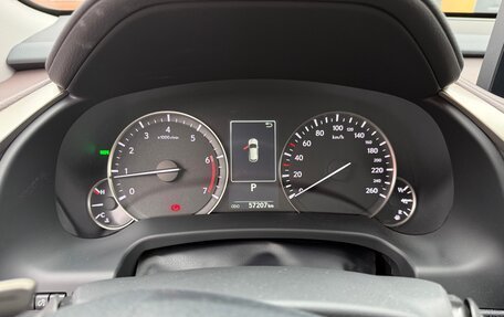 Lexus RX IV рестайлинг, 2021 год, 5 650 000 рублей, 7 фотография