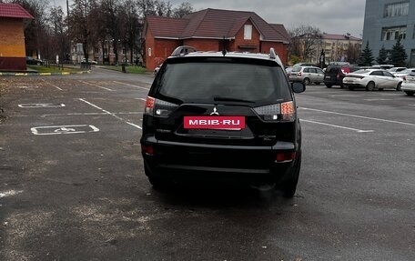 Mitsubishi Outlander III рестайлинг 3, 2011 год, 1 100 000 рублей, 5 фотография