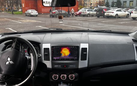 Mitsubishi Outlander III рестайлинг 3, 2011 год, 1 100 000 рублей, 16 фотография