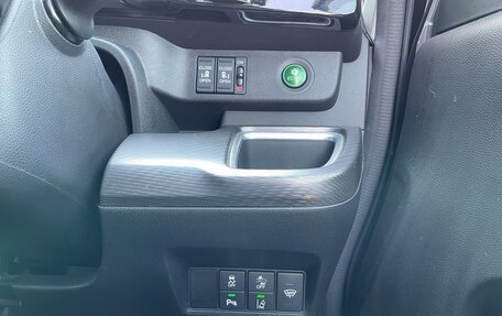 Honda Stepwgn IV, 2021 год, 2 049 000 рублей, 31 фотография