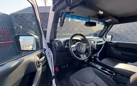 Jeep Wrangler, 2013 год, 4 300 000 рублей, 21 фотография