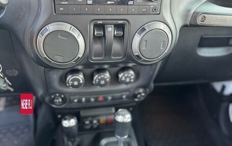 Jeep Wrangler, 2013 год, 4 300 000 рублей, 18 фотография