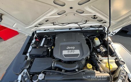 Jeep Wrangler, 2013 год, 4 300 000 рублей, 35 фотография