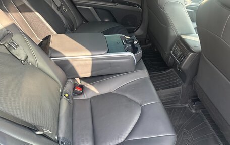 Toyota Camry, 2018 год, 2 700 000 рублей, 15 фотография