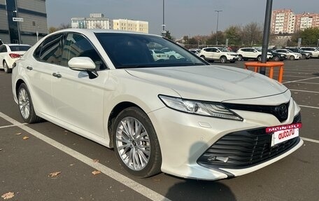 Toyota Camry, 2018 год, 2 700 000 рублей, 7 фотография