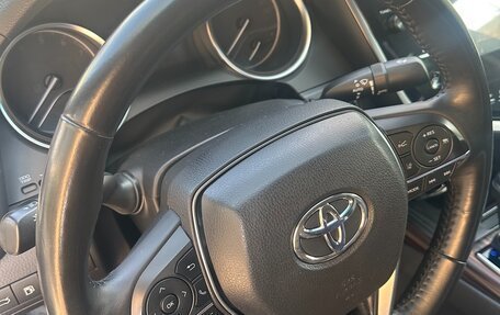 Toyota Camry, 2018 год, 2 700 000 рублей, 21 фотография