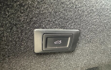 Toyota Camry, 2018 год, 2 700 000 рублей, 28 фотография