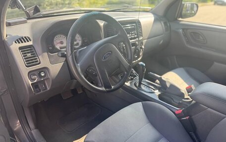 Ford Escape II, 2004 год, 590 000 рублей, 10 фотография