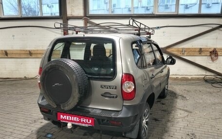 Chevrolet Niva I рестайлинг, 2010 год, 520 000 рублей, 5 фотография