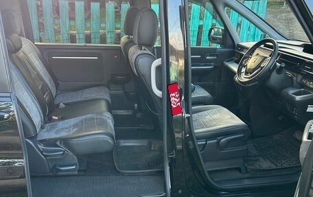 Honda Stepwgn IV, 2020 год, 2 500 000 рублей, 16 фотография