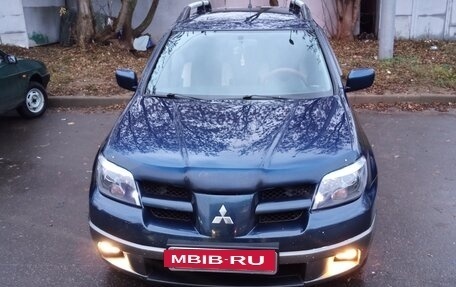 Mitsubishi Outlander III рестайлинг 3, 2004 год, 700 000 рублей, 2 фотография