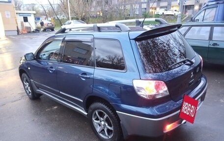 Mitsubishi Outlander III рестайлинг 3, 2004 год, 700 000 рублей, 5 фотография