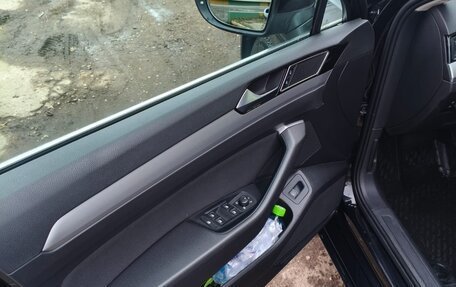 Volkswagen Passat B8 рестайлинг, 2018 год, 2 180 000 рублей, 7 фотография