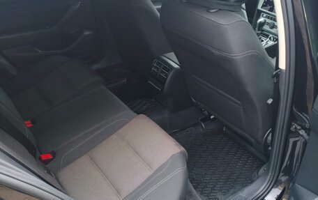 Volkswagen Passat B8 рестайлинг, 2018 год, 2 180 000 рублей, 9 фотография