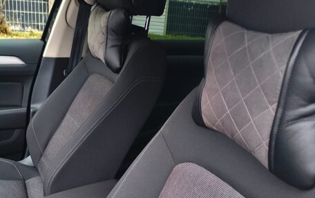 Volkswagen Passat B8 рестайлинг, 2018 год, 2 180 000 рублей, 14 фотография