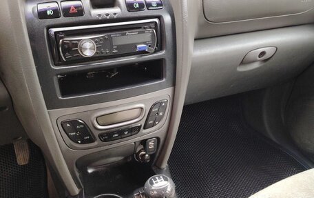 Hyundai Santa Fe III рестайлинг, 2005 год, 640 000 рублей, 13 фотография