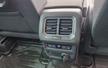 Volkswagen Tiguan II, 2016 год, 2 155 000 рублей, 14 фотография