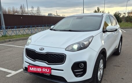 KIA Sportage IV рестайлинг, 2018 год, 2 200 000 рублей, 3 фотография