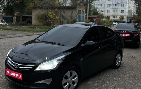 Hyundai Solaris II рестайлинг, 2015 год, 839 000 рублей, 1 фотография