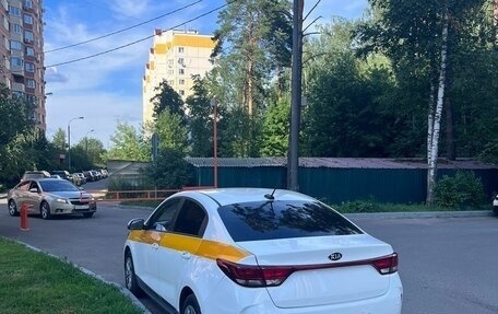 KIA Rio IV, 2020 год, 1 000 000 рублей, 3 фотография