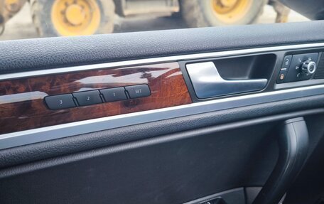 Volkswagen Touareg III, 2013 год, 2 100 000 рублей, 3 фотография